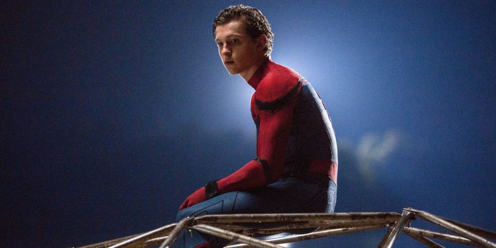 Tom Holland Berjasa Bikin Marvel dan Sony Baikan